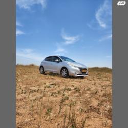 פיג'ו 208 Active ידני 1.2 (82 כ"ס) בנזין 2016 למכירה בחדרה