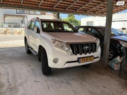 טויוטה לנד קרוזר ארוך 4X4 Luxury 5 אוט' דיזל 5 מק' 2.8 (177 כ"ס) דיז