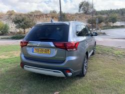 מיצובישי אאוטלנדר Instyle אוט' 7 מק' 2.0 (150 כ"ס) בנזין 2019 למכיר