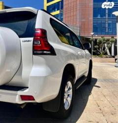 טויוטה לנד קרוזר קצר 4X4 Luxury SWB אוט' 3 דלתות דיזל 2.8 (204 כ''ס) 