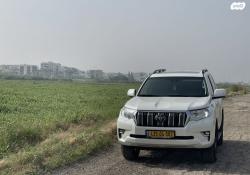 טויוטה לנד קרוזר קצר 4X4 Luxury SWB אוט' 3 דלתות דיזל 2.8 (204 כ''ס) 