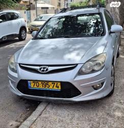 יונדאי i30CW Inspire סטיישן אוט' 1.6 (126 כ''ס) בנזין 2011 למכירה בנת