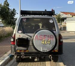 מיצובישי פג'רו ארוך 4X4 GLX אוט' דיזל 7 מק' 3.2 (165 כ''ס) דיזל 2003 