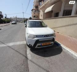 מיצובישי אאוטלנדר Instyle אוט' 7 מק' 2.0 (150 כ"ס) בנזין 2014 למכיר
