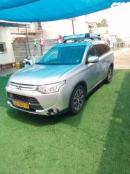 מיצובישי אאוטלנדר 4X4 Elite אוט' 7 מק' 2.0 (150 כ''ס) [2012-2015] בנזין 