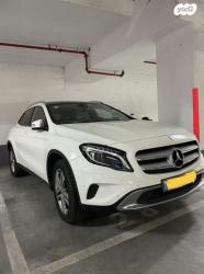 מרצדס GLA GLA200 Urban אוט' 1.6 (156 כ''ס) [2014-2017] בנזין 2016 למכירה בתל