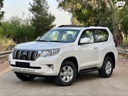טויוטה לנד קרוזר קצר 4X4 Luxury SWB אוט' 3 דלתות דיזל 2.8 (204 כ''ס) 