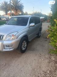 טויוטה לנד קרוזר ארוך 4X4 STD אוט' דיזל 5 מק' 3.0 (166 כ"ס) דיזל 20