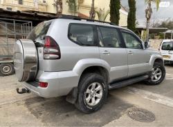 טויוטה לנד קרוזר ארוך 4X4 STD אוט' דיזל 8 מק' 3.0 (166 כ''ס) דיזל 2