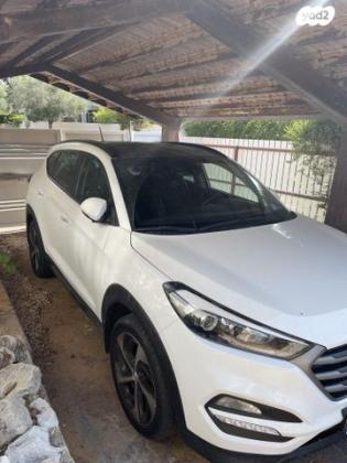 יונדאי טוסון Luxury אוט' בנזין 2.0 (155 כ"ס) בנזין 2018 למכירה ביבנה