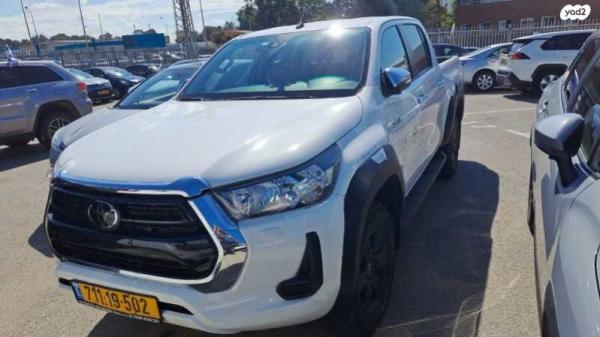 טויוטה היילקס 4X4 4X4 Adventure דאבל קבינה אוט' דיזל 2.8 (204 כ''ס) דיזל 2021 למכירה בנתניה