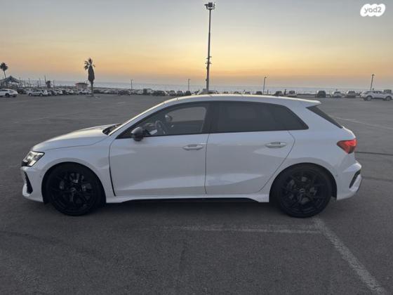 אאודי RS3 4X4 Sportback אוט' 2.5 (400 כ''ס) בנזין 2022 למכירה בתל אביב יפו