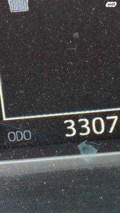 טויוטה היילקס 4X4 4X4 Adventure דאבל קבינה אוט' דיזל 2.8 (204 כ''ס) דיזל 2021 למכירה בנתניה