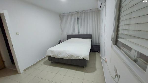 הרצל רוזנבלום 1 (פלח שבע)