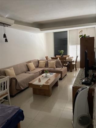 דירה 2.5 חדרים למכירה בבת ים | כצנלסון | אין