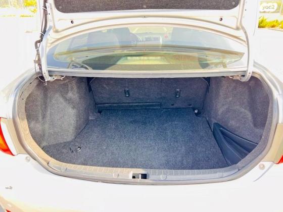 טויוטה קורולה GLI רובוטית 1.6 (124 כ"ס) בנזין 2008 למכירה בבית שמש