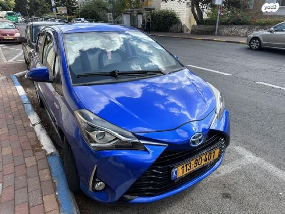טויוטה יאריס הייבריד Style אוט' 1.5 (73 כ"ס) בנזין 2017 למכירה בחיפה