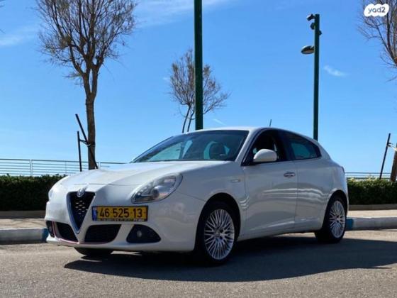 אלפא רומיאו ג'ולייטה Distinctive רובוטית 1.4 (170 כ"ס) בנזין 2012 למכירה בנתניה