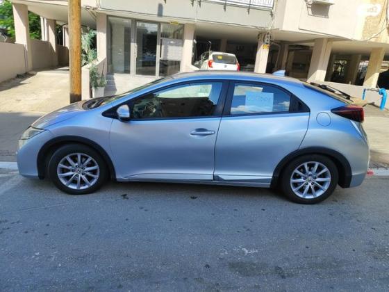 הונדה סיוויק האצ'בק החדשה Comfort אוט' 1.8 (142 כ''ס) בנזין 2015 למכירה בבת ים