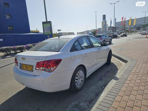 שברולט קרוז LS סדאן אוט' 1.6 (124 כ"ס) בנזין 2011 למכירה בעפולה