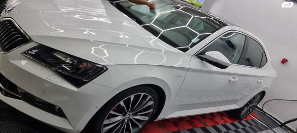 סקודה סופרב (עד 2019) 4X4 L&K אוט' 2.0 (280 כ"ס) בנזין 2017 למכירה בקרית אתא