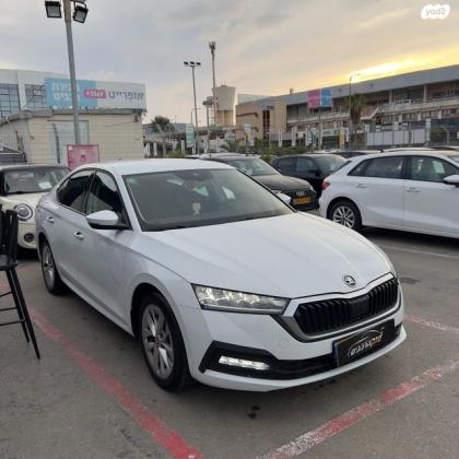 סקודה אוקטביה Ambition אוט' 1.0 (110 כ"ס) בנזין 2021 למכירה בראשון לציון