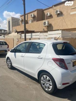 טויוטה יאריס Sol אוט' 1.3 (99 כ"ס) בנזין 2013 למכירה בבאר שבע