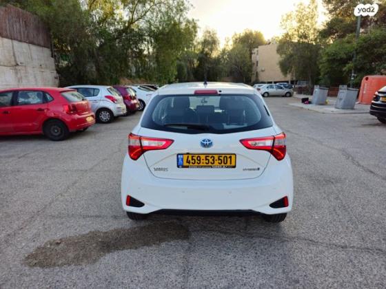 טויוטה יאריס הייבריד Style אוט' 1.5 (73 כ"ס) בנזין 2019 למכירה בבאר שבע