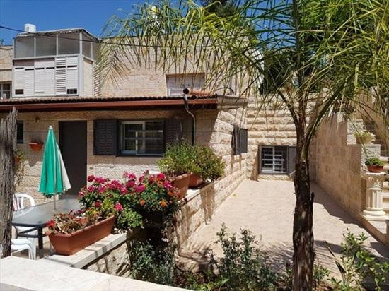 דירת גן 3 חדרים להשכרה בירושלים | רבקה | בקעה