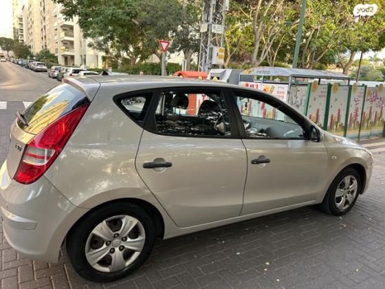 יונדאי i30 Inspire אוט' 1.6 (126 כ''ס) בנזין 2010 למכירה בהרצליה