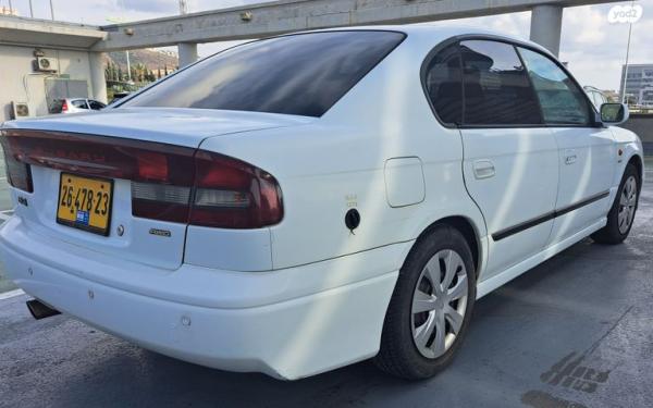 סובארו B4 4X4 GL סדאן אוט' 2.0 (125 כ''ס) בנזין 2001 למכירה בחיפה