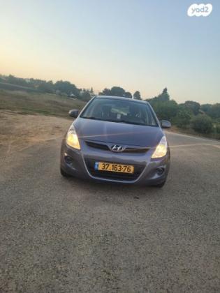 יונדאי i20 Inspire אוט' 1.4 (100 כ"ס) [2009-2015] בנזין 2011 למכירה בנתניה