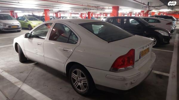 וולוו S60 אוט' 2.4 (140 כ''ס) בנזין 2010 למכירה בנתניה