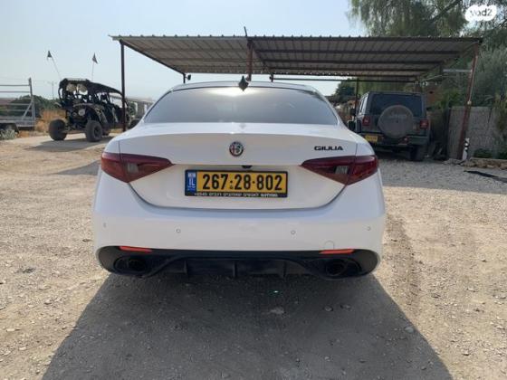אלפא רומיאו ג'וליה Veloce RWD אוט' 2.0 (280 כ''ס) בנזין 2021 למכירה בפצאל