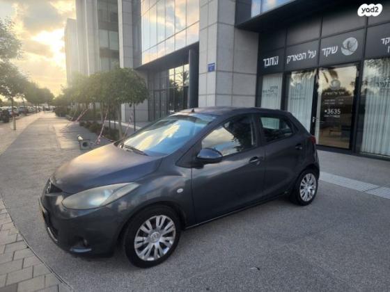 מאזדה H Dynamic אוט' 1.5 (103 כ"ס) בנזין 2009 למכירה בחולון