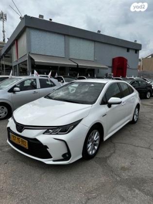 טויוטה קורולה הייבריד Sense סדאן אוט' 1.8 (98 כ''ס) בנזין 2020 למכירה בראשון לציון