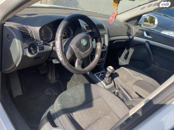 סקודה אוקטביה Ambiente אוט' 1.2 (105 כ''ס) בנזין 2012 למכירה באום אל פחם