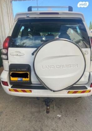 טויוטה לנד קרוזר ארוך 4X4 STD אוט' דיזל 8 מק' 3.0 (166 כ''ס) דיזל 2007 למכירה בשפרעם
