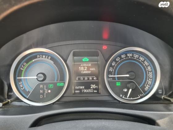 טויוטה אוריס הייבריד T2 הייבריד אוט' 1.8 (99 כ"ס) בנזין 2013 למכירה במודיעין מכבים רעות