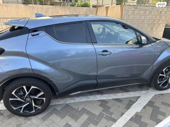 טויוטה C-HR Lounge אוט' 1.8 (98 כ''ס) בנזין 2020 למכירה בחולון