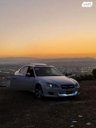 סובארו B4 4X4 R סטיישן אוט' 2.0 (165 כ''ס) בנזין 2008 למכירה בחיפה