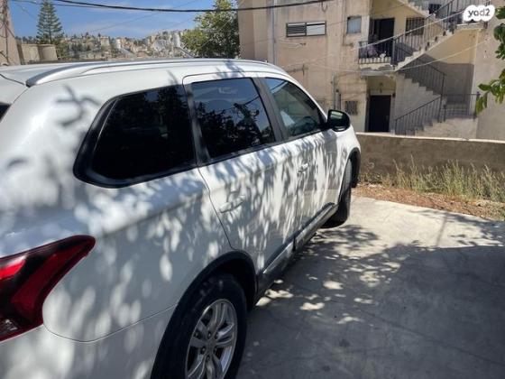 מיצובישי אאוטלנדר Instyle אוט' 7 מק' 2.0 (150 כ"ס) בנזין 2016 למכירה בנצרת