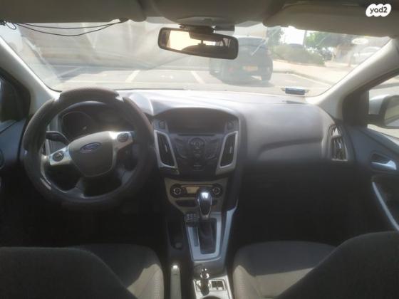 פורד פוקוס Trend סדאן אוט' 1.6 (125 כ"ס) בנזין 2013 למכירה בחריש