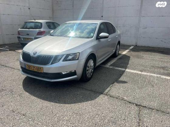 סקודה אוקטביה Ambition אוט' 1.0 (115 כ"ס) בנזין 2017 למכירה בקרית אתא