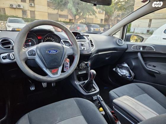 פורד פיאסטה Ambiente ידני 1.2 (82 כ''ס) בנזין 2012 למכירה בבאר שבע