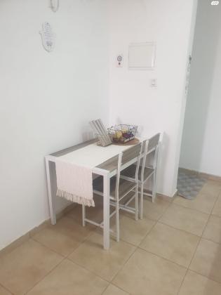 חיים שירמן 25 (רמות)