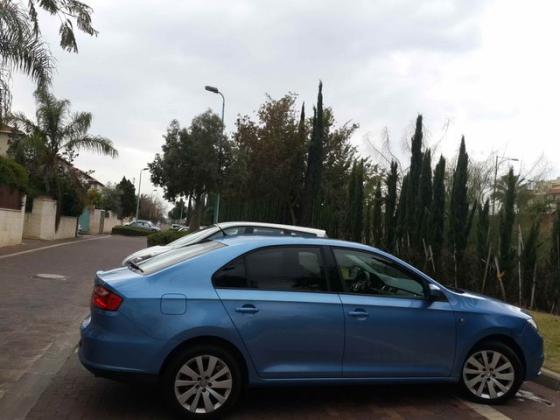סיאט טולדו Style הצ'בק אוט' 1.4 (122 כ''ס) בנזין 2014 למכירה בפתח תקווה