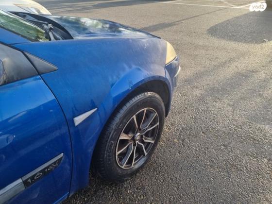 רנו מגאן דור 2 (2004-2010) PK אוט' 5 דל' 1.6 (110 כ''ס) בנזין 2007 למכירה בחיפה