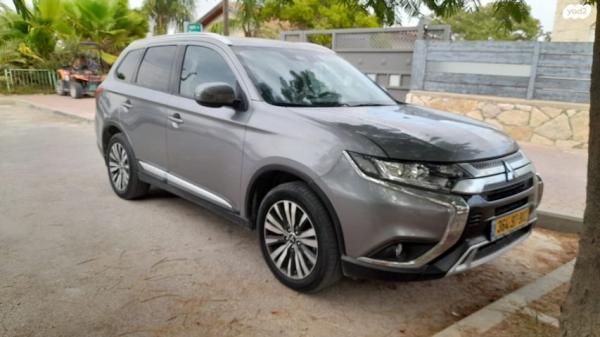 מיצובישי אאוטלנדר Instyle אוט' 7 מק' 2.0 (150 כ"ס) בנזין 2021 למכירה במצפה יריחו