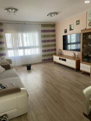 שדרות יוהנה ז'בוטינסקי 19 (נווה זאב)